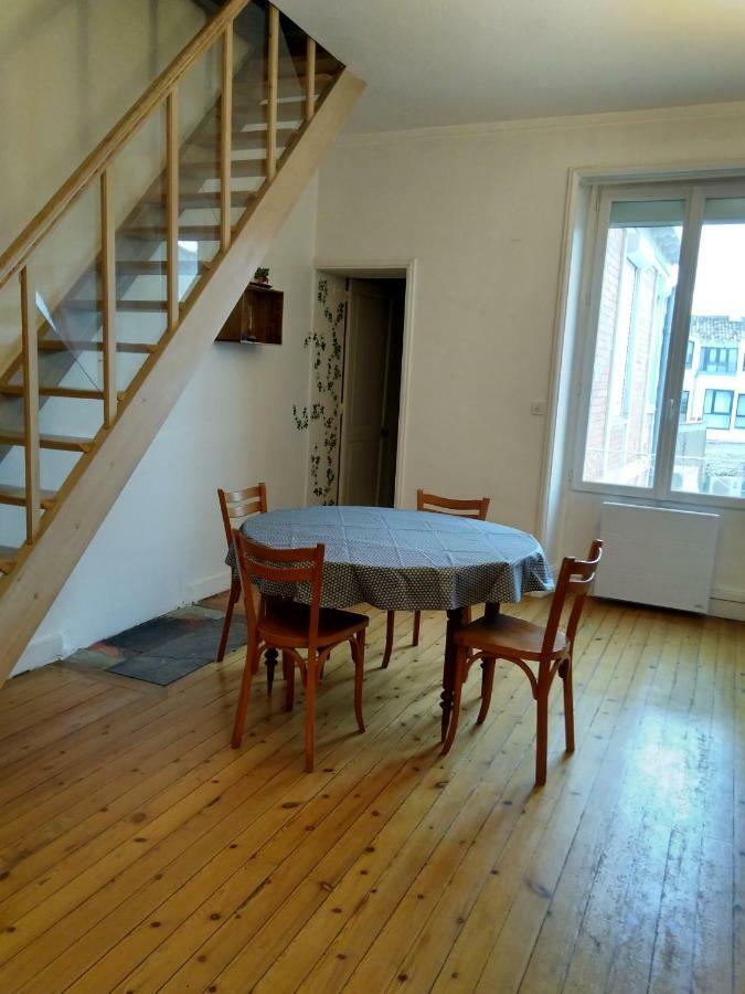 Appartement Au Calme Centre Ville A 2 Pas Du Vieux Marche La Rochelle  Exterior photo