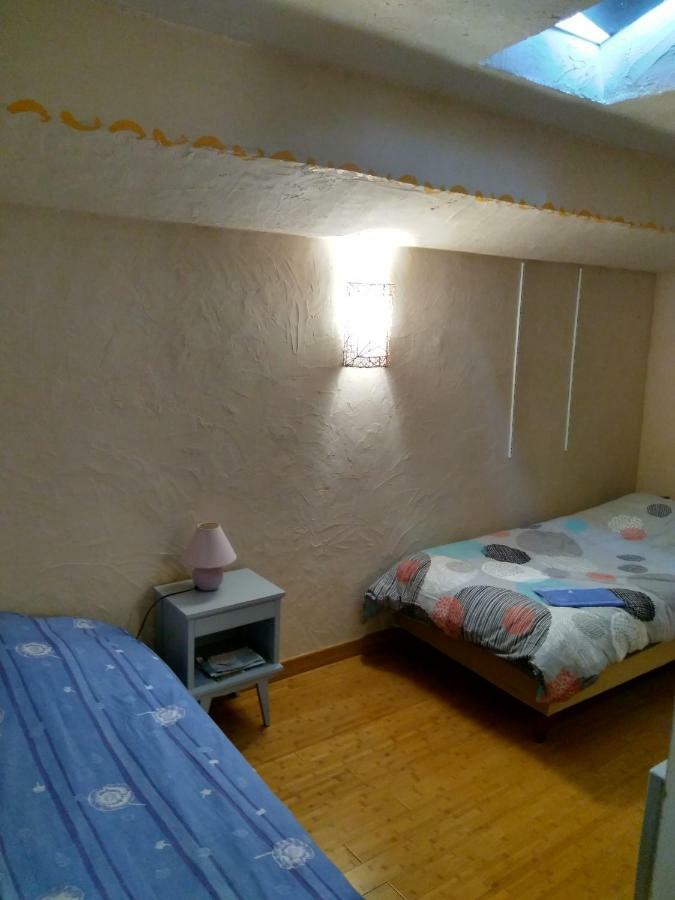 Appartement Au Calme Centre Ville A 2 Pas Du Vieux Marche La Rochelle  Exterior photo